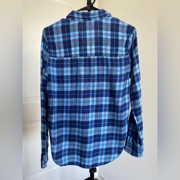 HOLLISTER Blue and pink fitted flannel. Size small. Soft material. - Picture 2 of 4